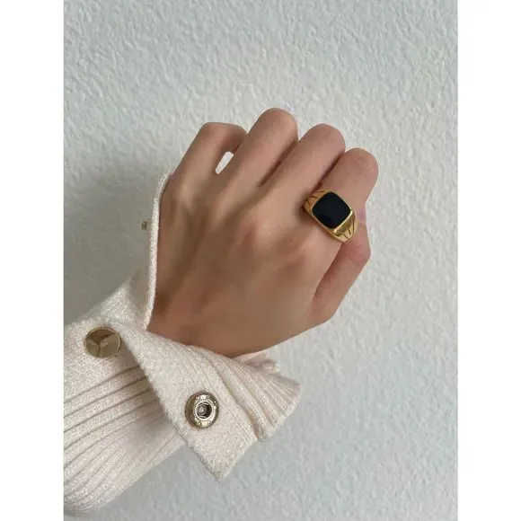 18K Gold Plated Statement Unisex Black Spinel Signet Ring - Picture 3 of 6